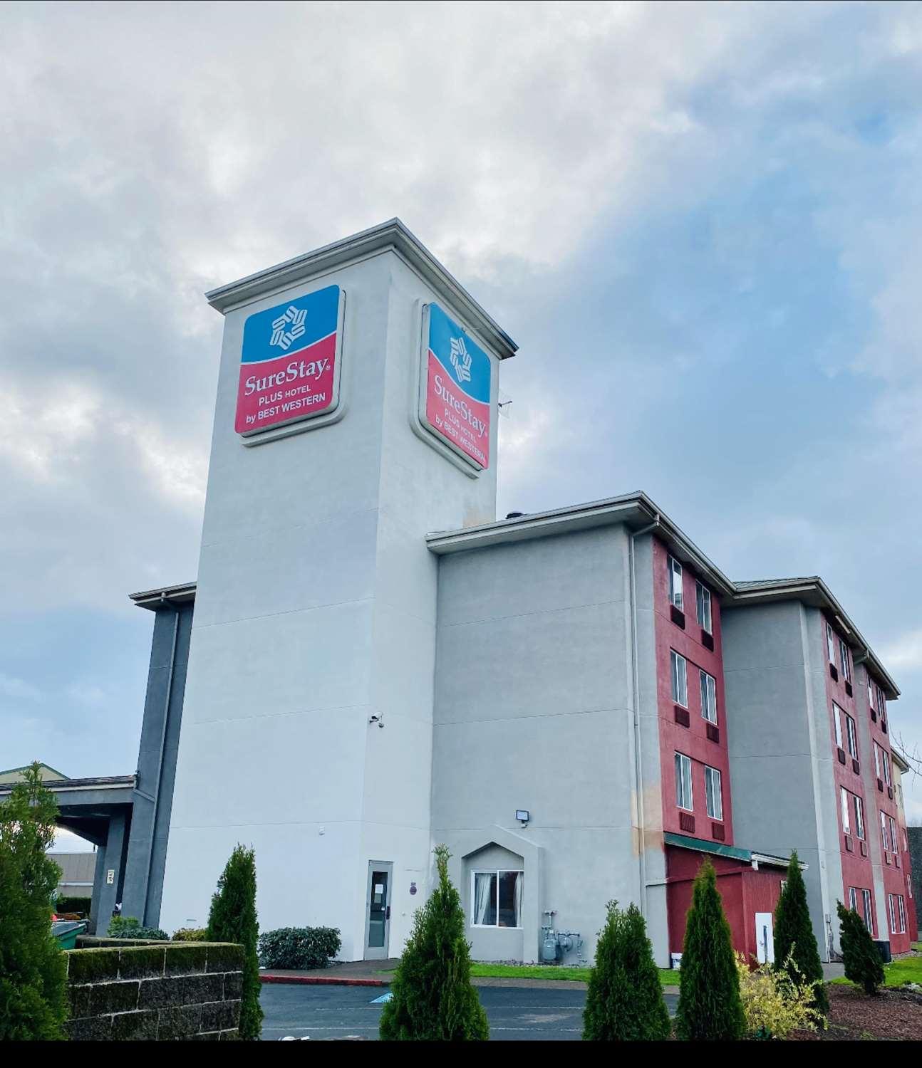 Days Inn By Wyndham Portland East Esterno foto