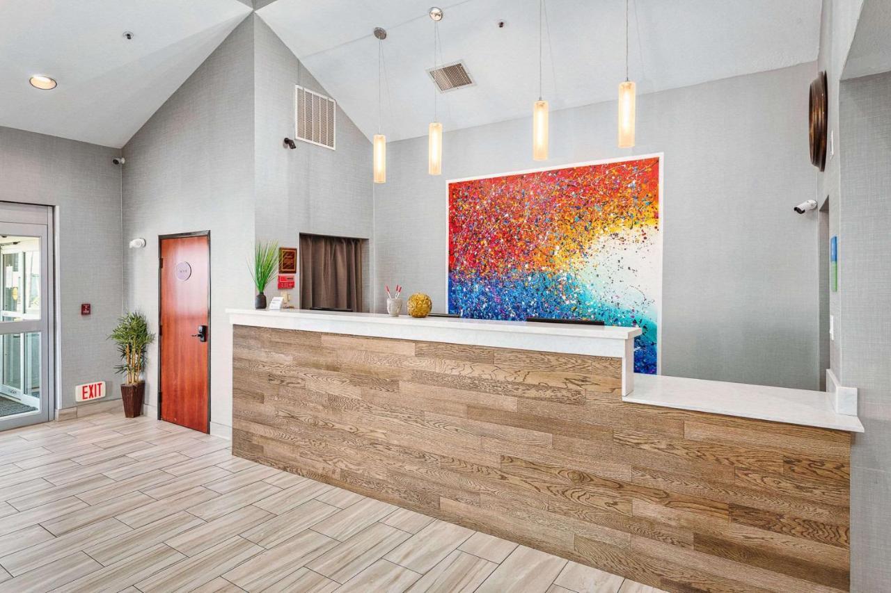 Days Inn By Wyndham Portland East Esterno foto