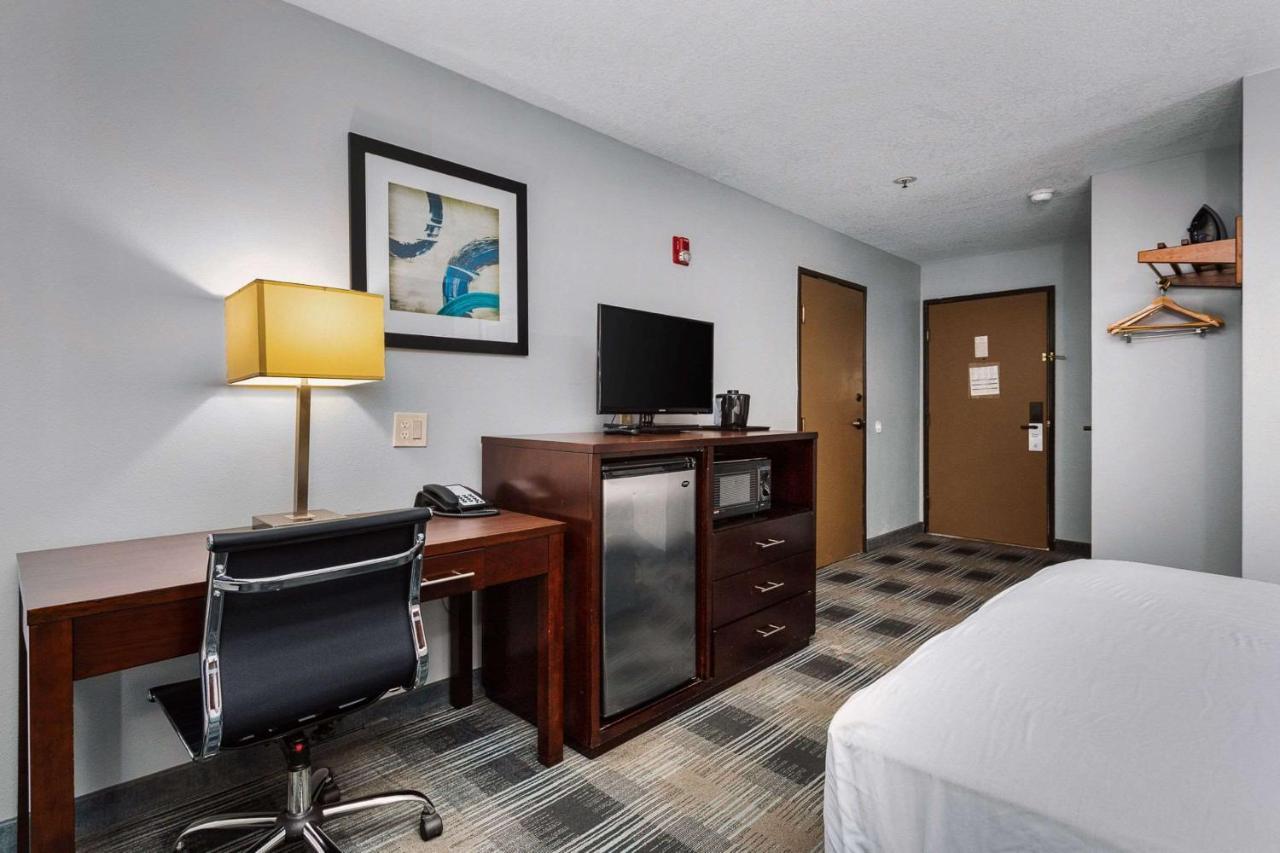Days Inn By Wyndham Portland East Esterno foto