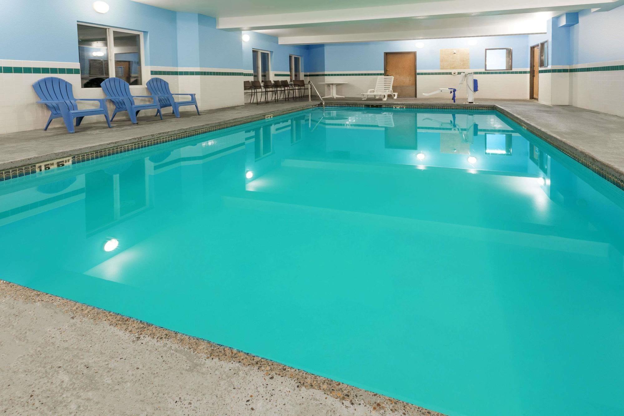 Days Inn By Wyndham Portland East Esterno foto
